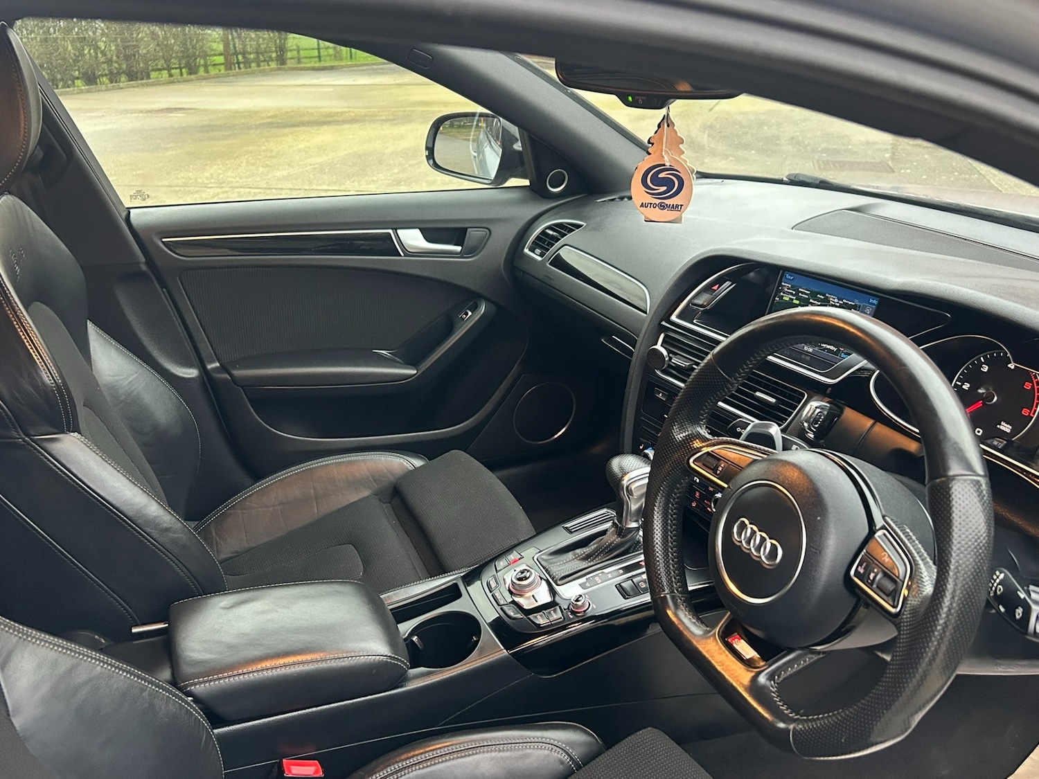 Used Audi A4 2015 for sale - 77032863: Photo 8