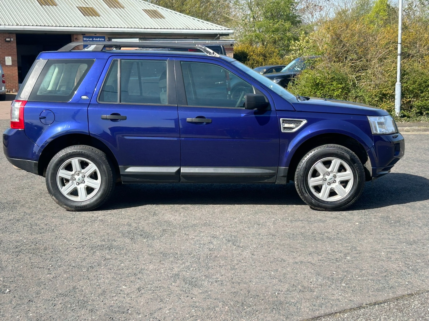 Used Land Rover Freelander 2011 for sale - 78165988: Photo 2