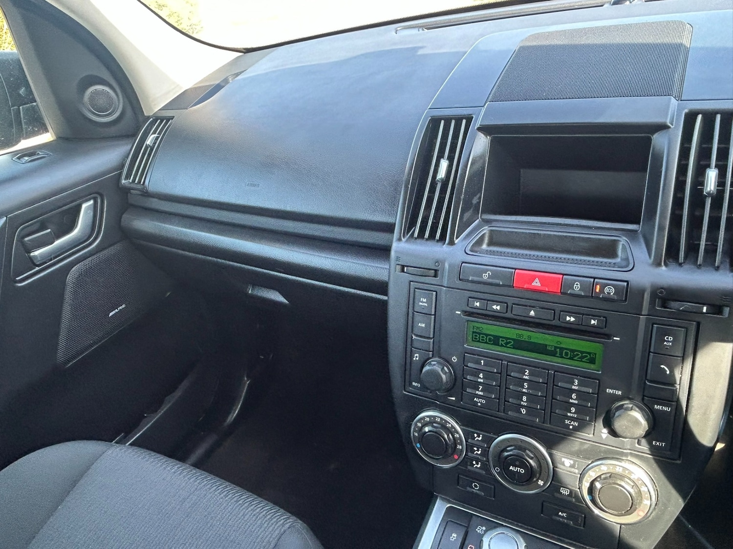 Used Land Rover Freelander 2011 for sale - 78165988: Photo 8