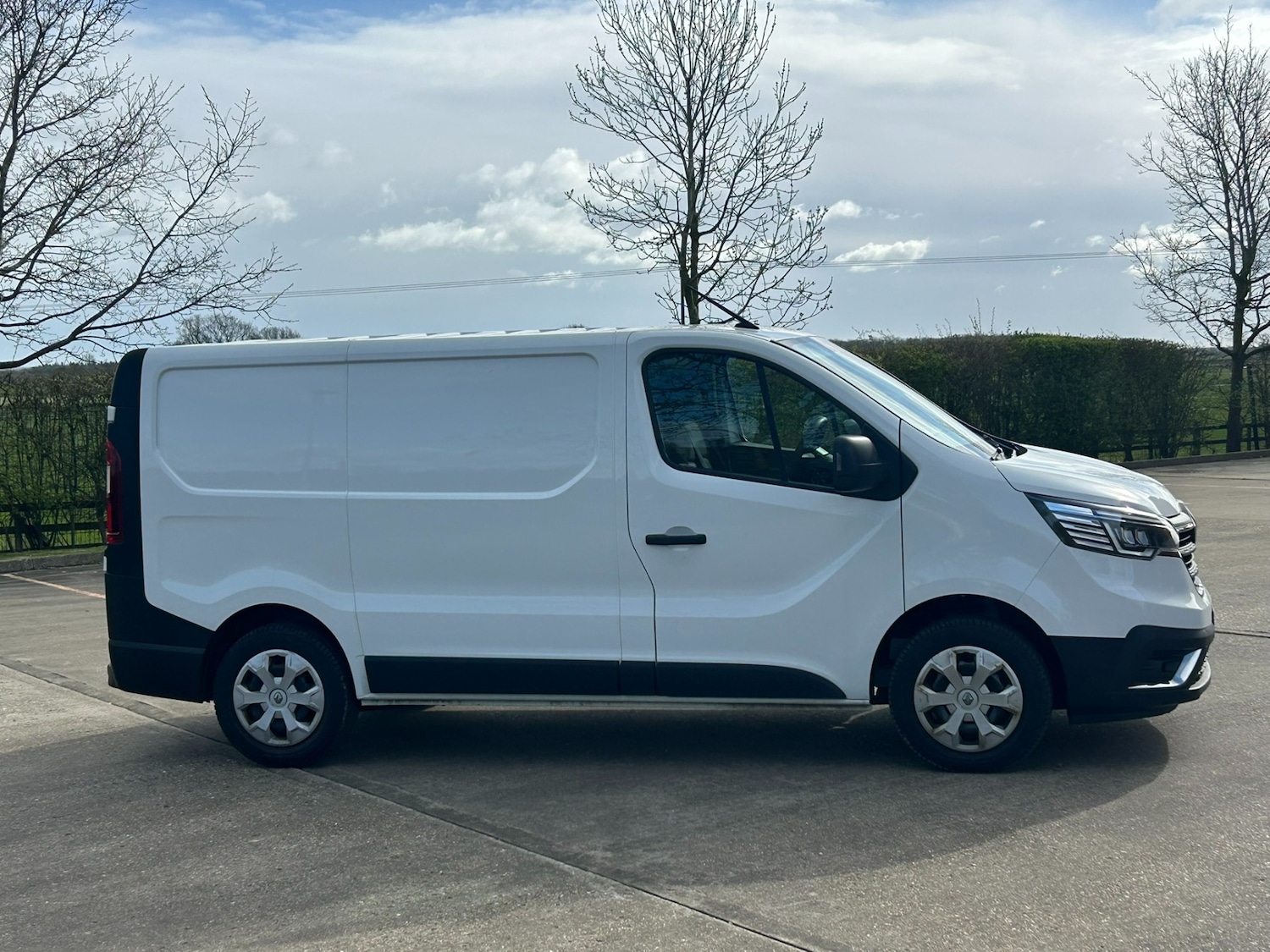 Used Renault Trafic 2022 for sale - 78011590: Photo 2