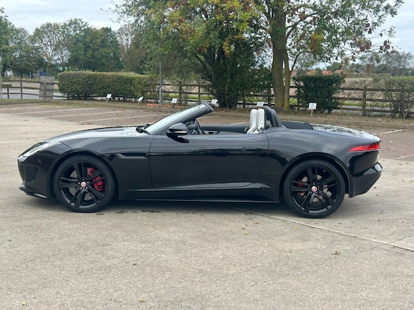 Used Jaguar F-Type 2017 for sale - 76218533: Photo 5