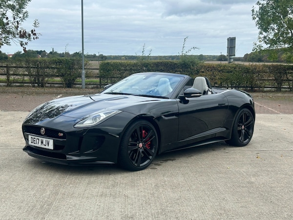 Used Jaguar F-Type 2017 for sale - 76218533: Photo 6