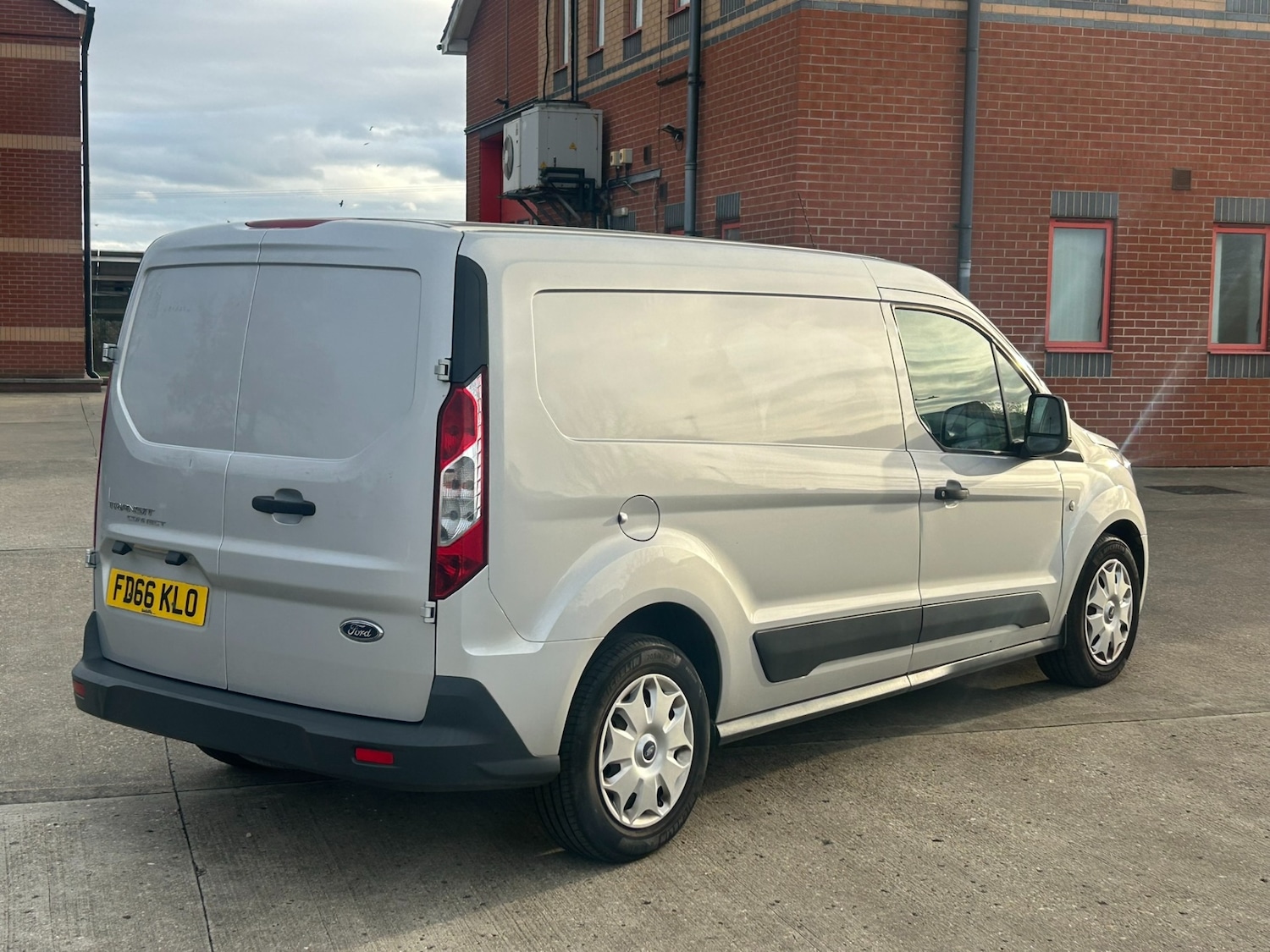 Used Ford Transit Connect 2016 for sale - 76461885: Photo 3