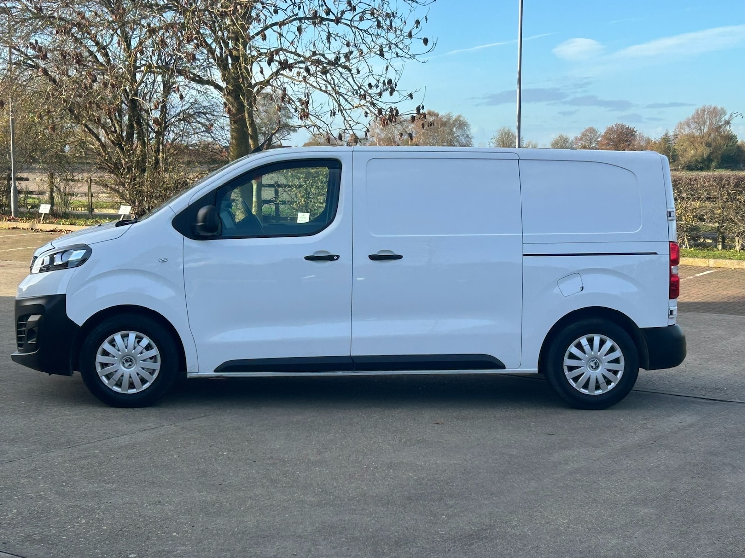 Used Vauxhall Vivaro 2022 for sale - 76576962: Photo 4