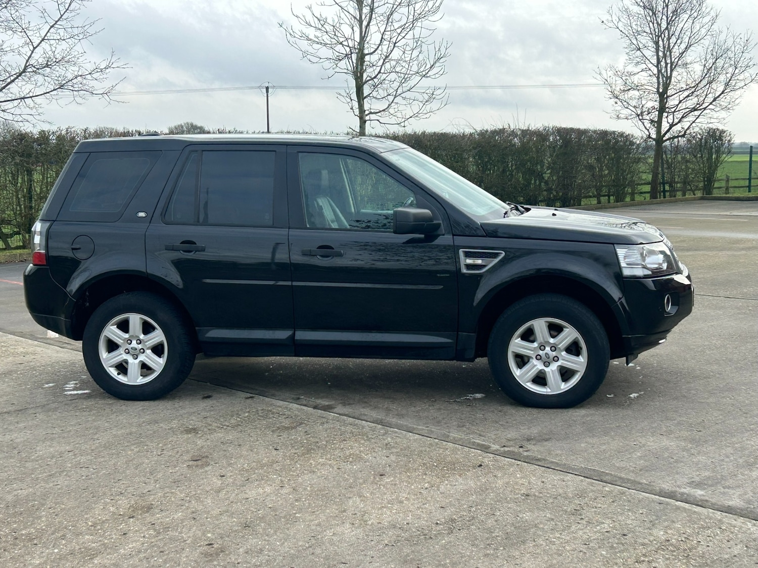 Used Land Rover Freelander 2013 for sale - 77515333: Photo 2