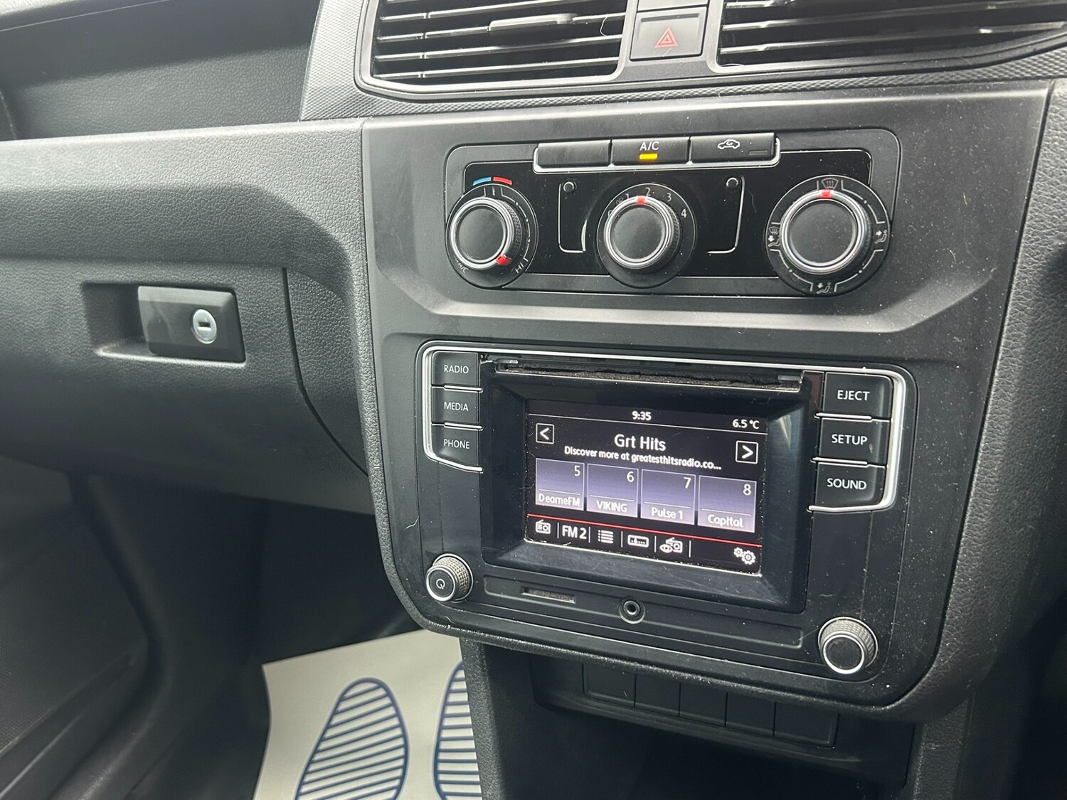 Used Volkswagen Caddy Maxi 2015 for sale - 77678913: Photo 8