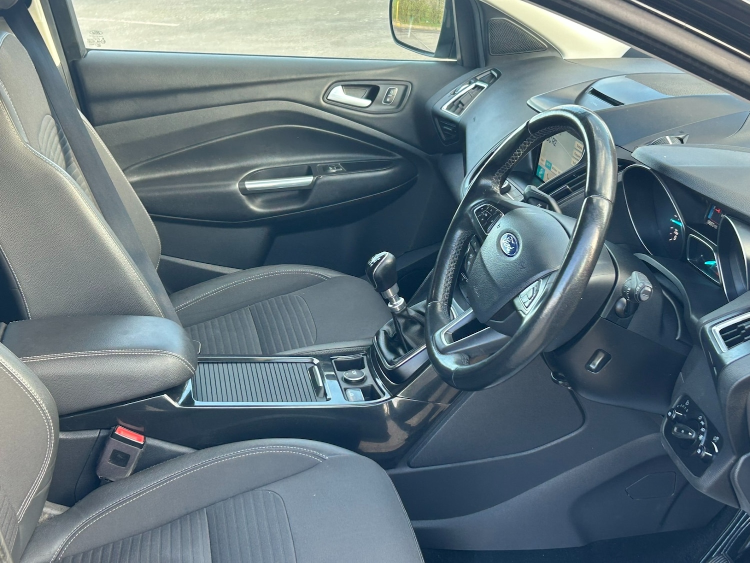 Used Ford Kuga 2017 for sale - 77846692: Photo 6