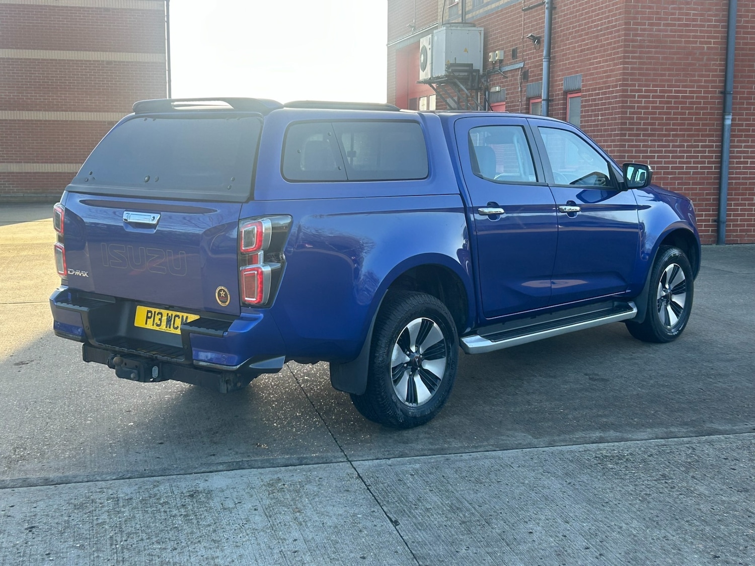 Used Isuzu D-Max 2022 for sale - 76748329: Photo 3