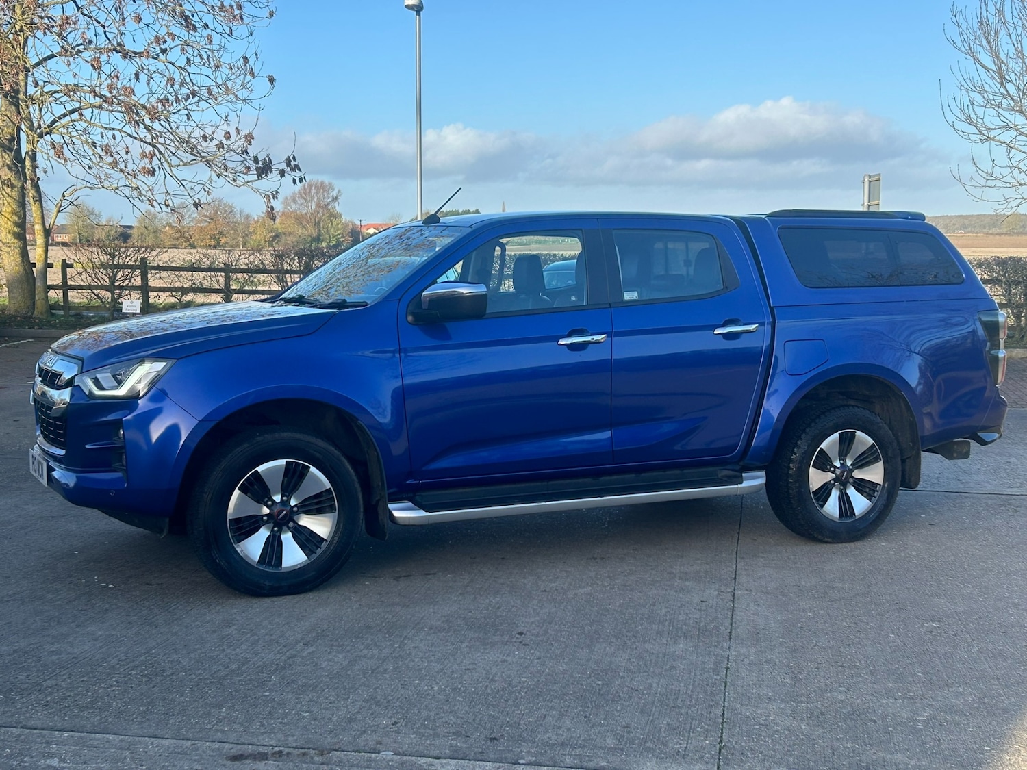 Used Isuzu D-Max 2022 for sale - 76748329: Photo 6