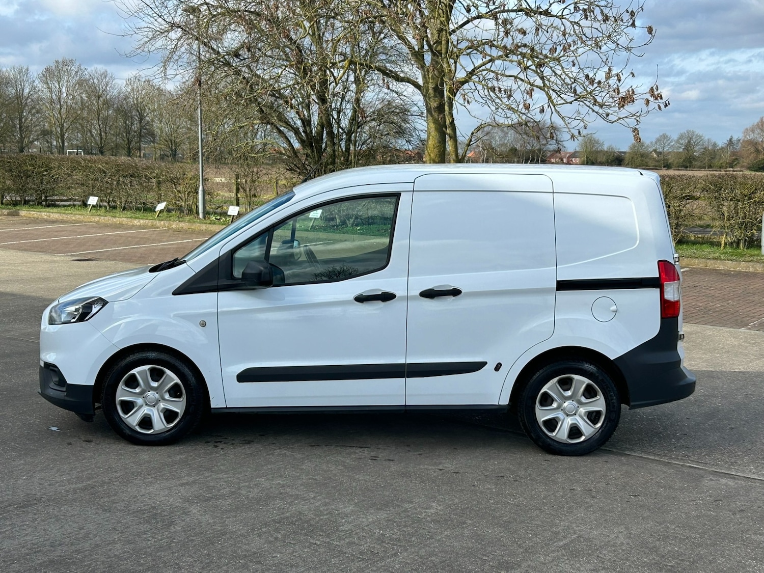 Used Ford Transit Courier 2019 for sale - 77715677: Photo 5