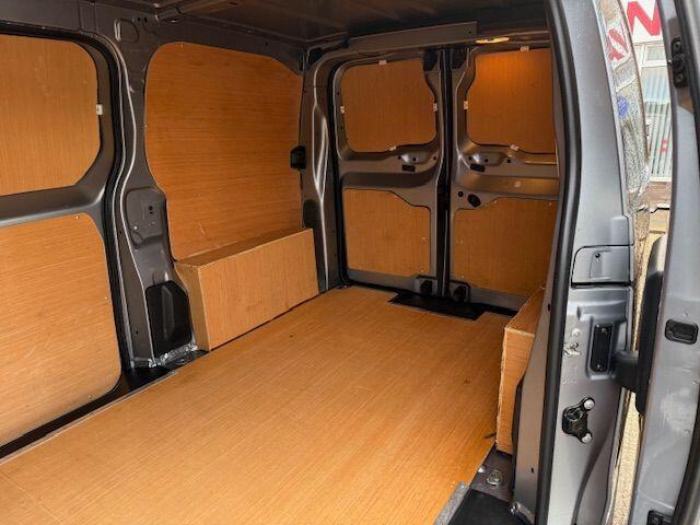 Used Vauxhall Vivaro for sale - 77191993: Photo 12