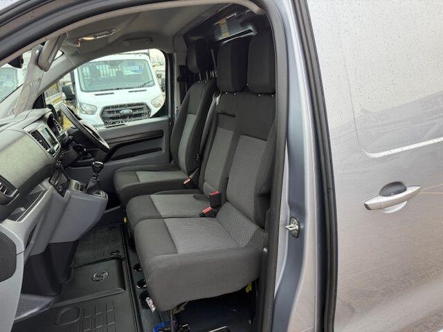 Used Vauxhall Vivaro for sale - 77191993: Photo 17