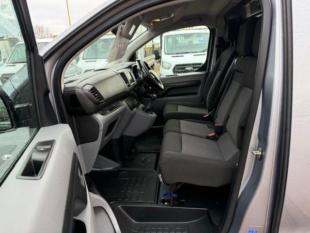 Used Vauxhall Vivaro for sale - 77191993: Photo 18