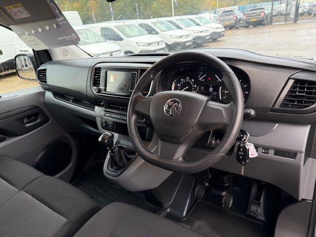 Used Vauxhall Vivaro for sale - 77191993: Photo 21