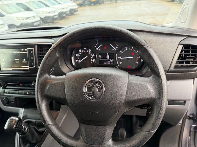 Used Vauxhall Vivaro for sale - 77191993: Photo 25