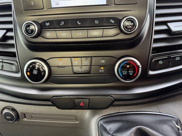 Used Vauxhall Vivaro for sale - 77191993: Photo 28