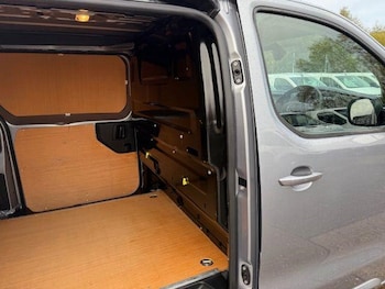 Used Vauxhall Vivaro 2022 for sale - 77191993: Photo