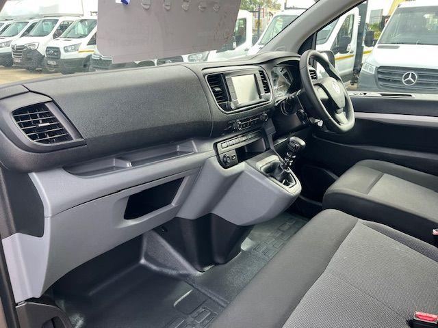 Used Vauxhall Vivaro 2022 for sale - 77191216: Photo 14