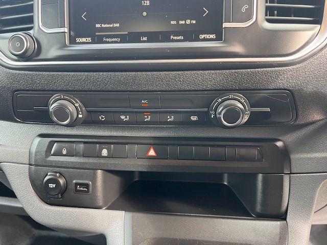 Used Vauxhall Vivaro 2022 for sale - 77191216: Photo 23