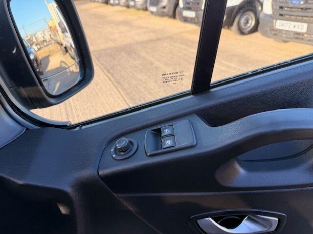 Used Renault Trafic 2020 for sale - 77737877: Photo 17