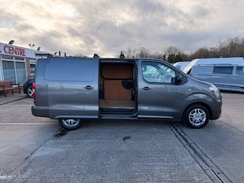 Used Vauxhall Vivaro 2022 for sale - 77696502: Photo