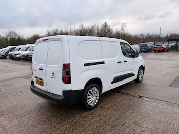 Used Peugeot Partner 2022 for sale - 77496836: Photo