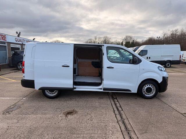 Used Vauxhall Vivaro 2022 for sale - 77586924: Photo 3