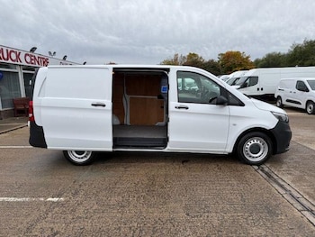 Used Mercedes-Benz Vito 2021 for sale - 77190874: Photo