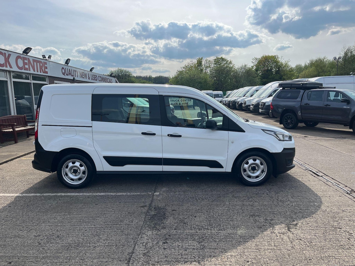 Used Ford Transit Connect for sale - 77192028: Photo 2