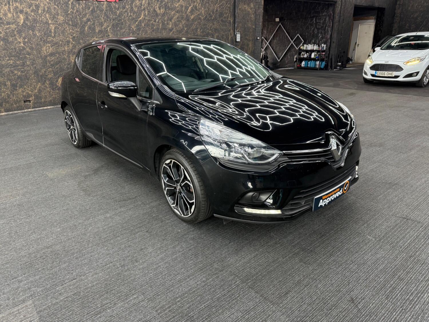 Used Renault Clio 2019 for sale - 76719011: Photo 11