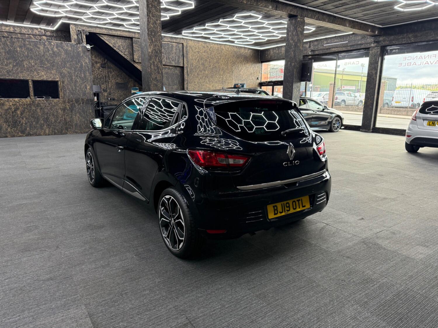 Used Renault Clio 2019 for sale - 76719011: Photo 13