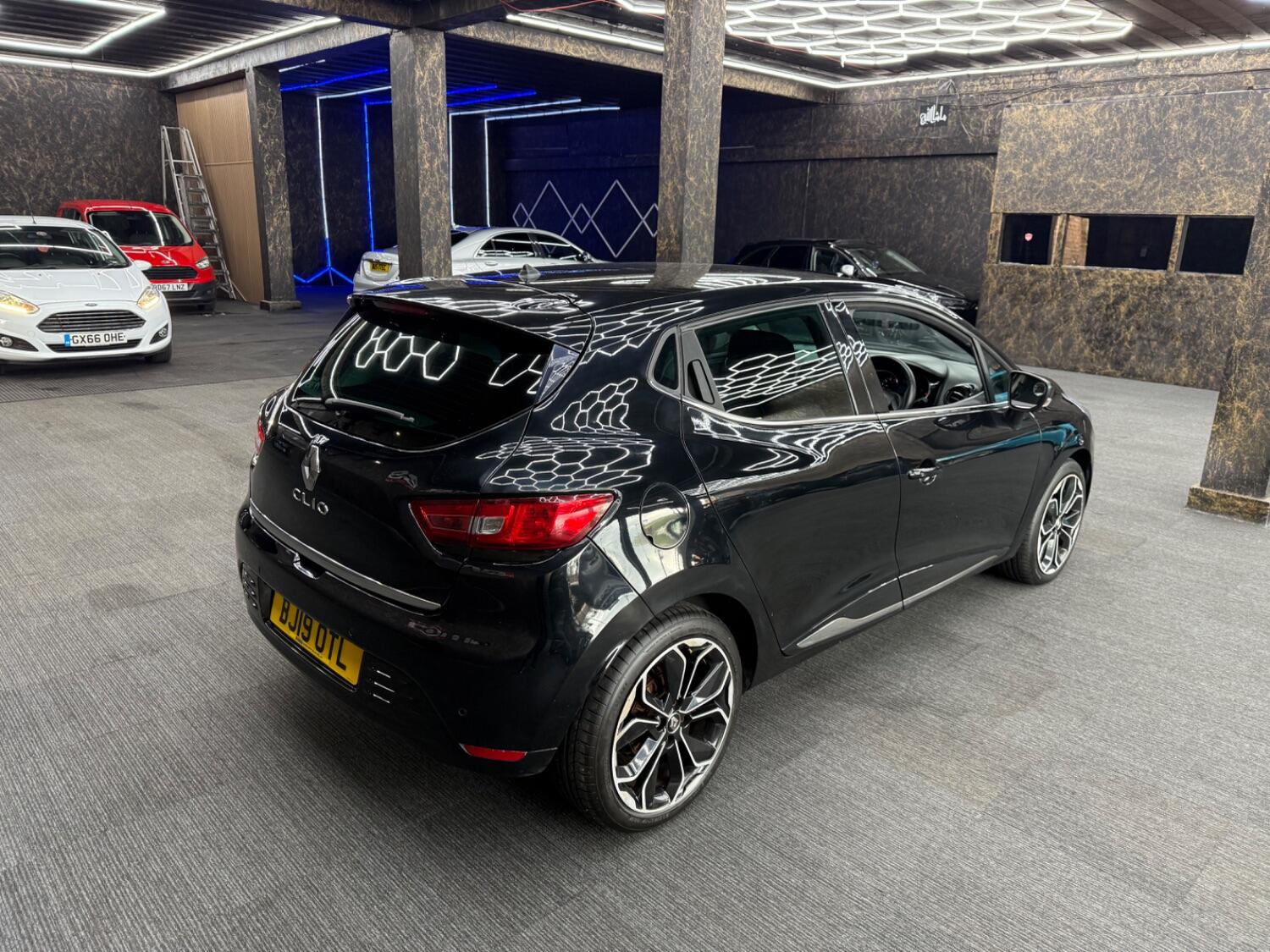 Used Renault Clio 2019 for sale - 76719011: Photo 19