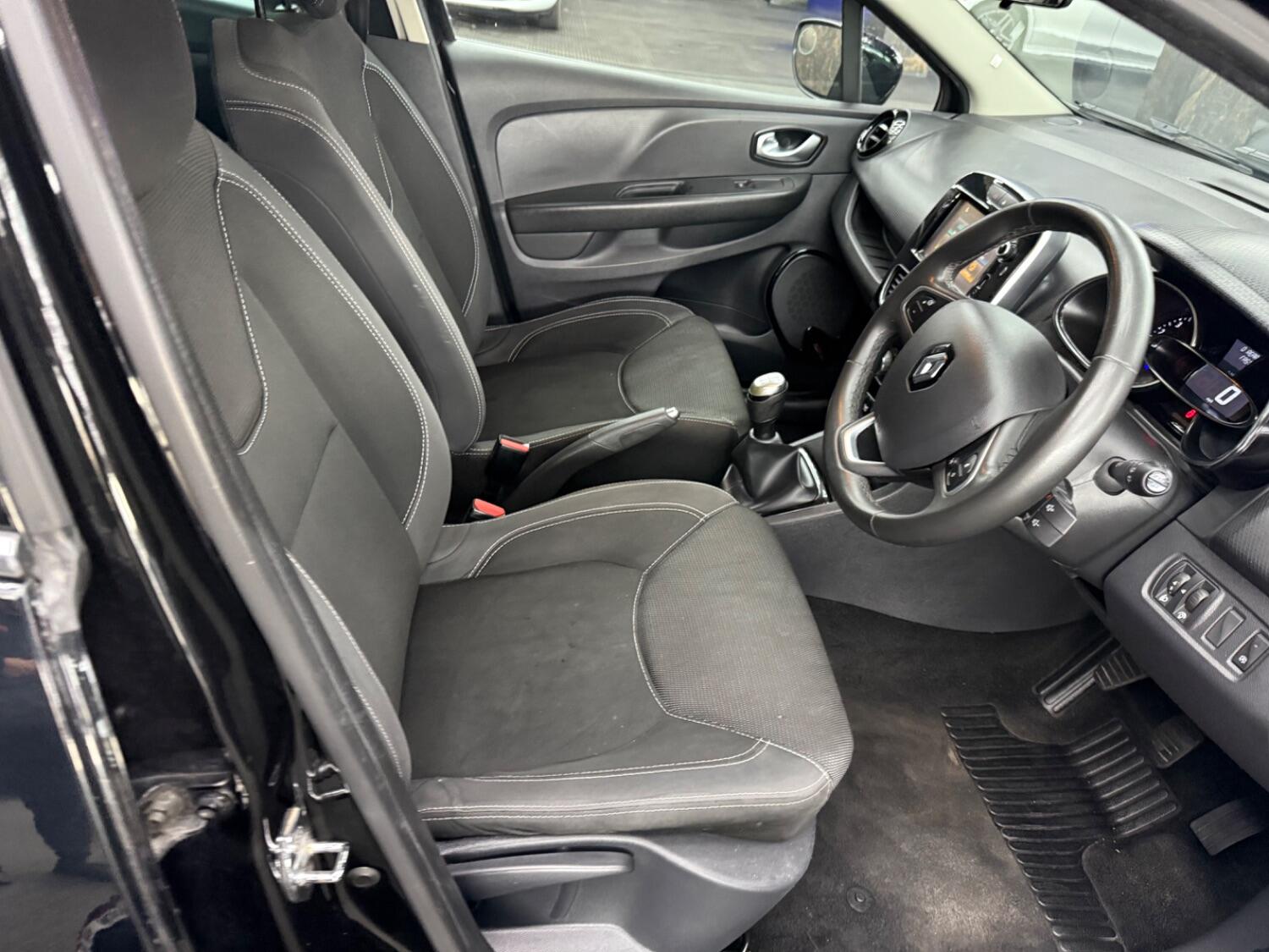 Used Renault Clio 2019 for sale - 76719011: Photo 22