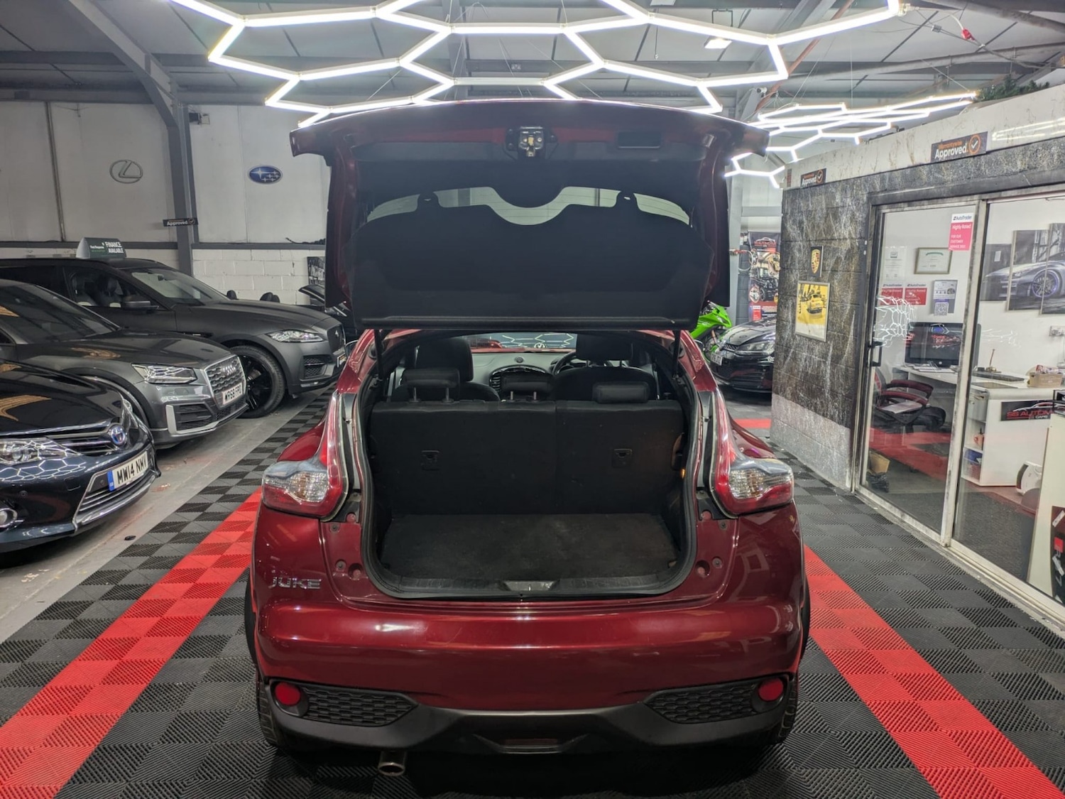 Used Nissan Juke 2016 for sale - 77398397: Photo 9