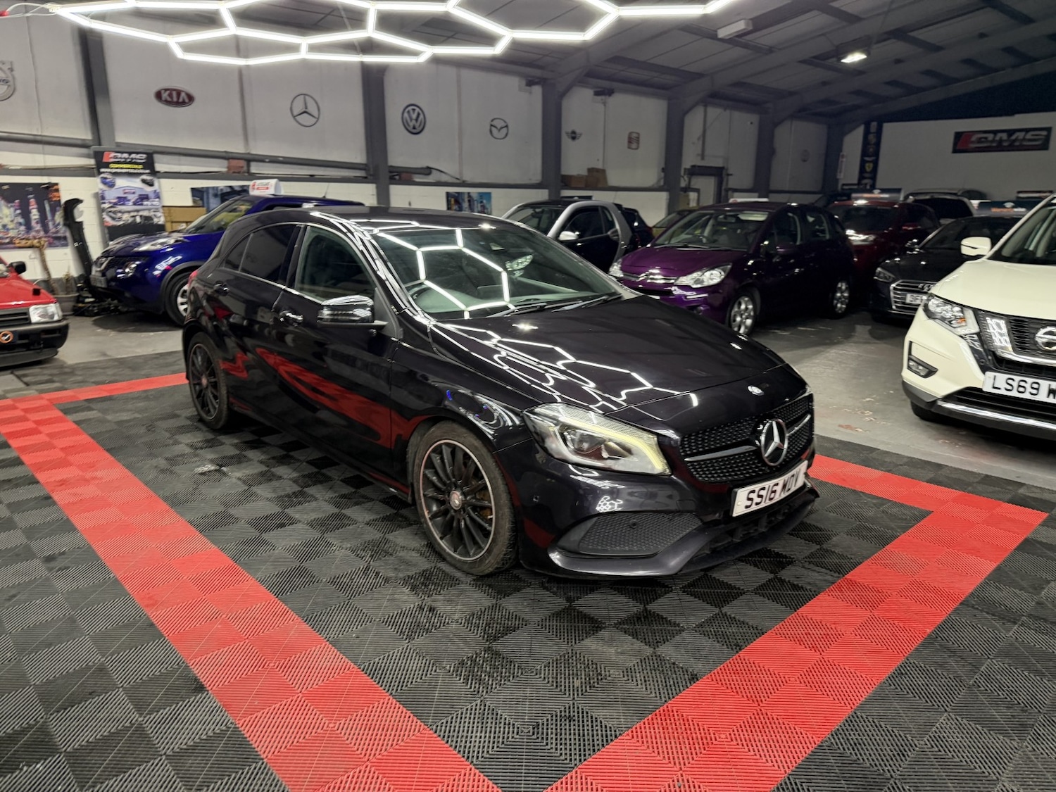 Used Mercedes-Benz A-Class 2016 for sale - 77541641: Photo 2