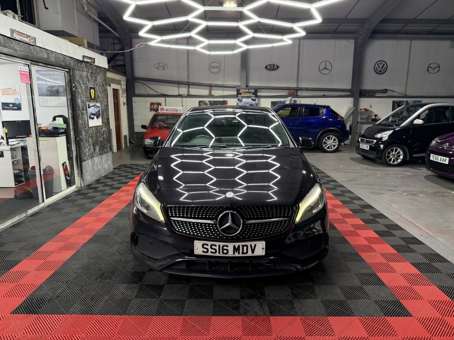 Used Mercedes-Benz A-Class 2016 for sale - 77541641: Photo 5