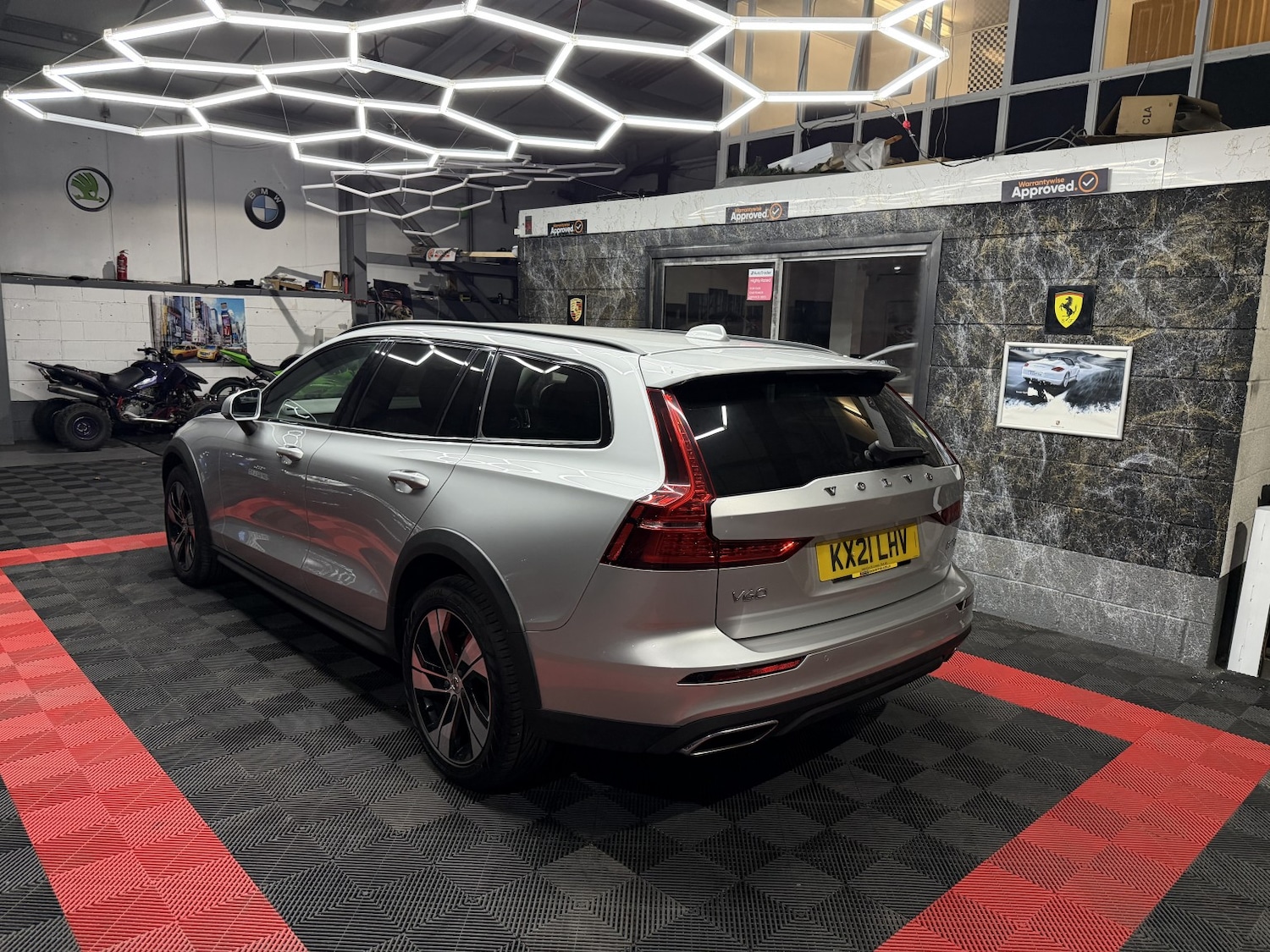 Used Volvo V60 2021 for sale - 76719014: Photo 11