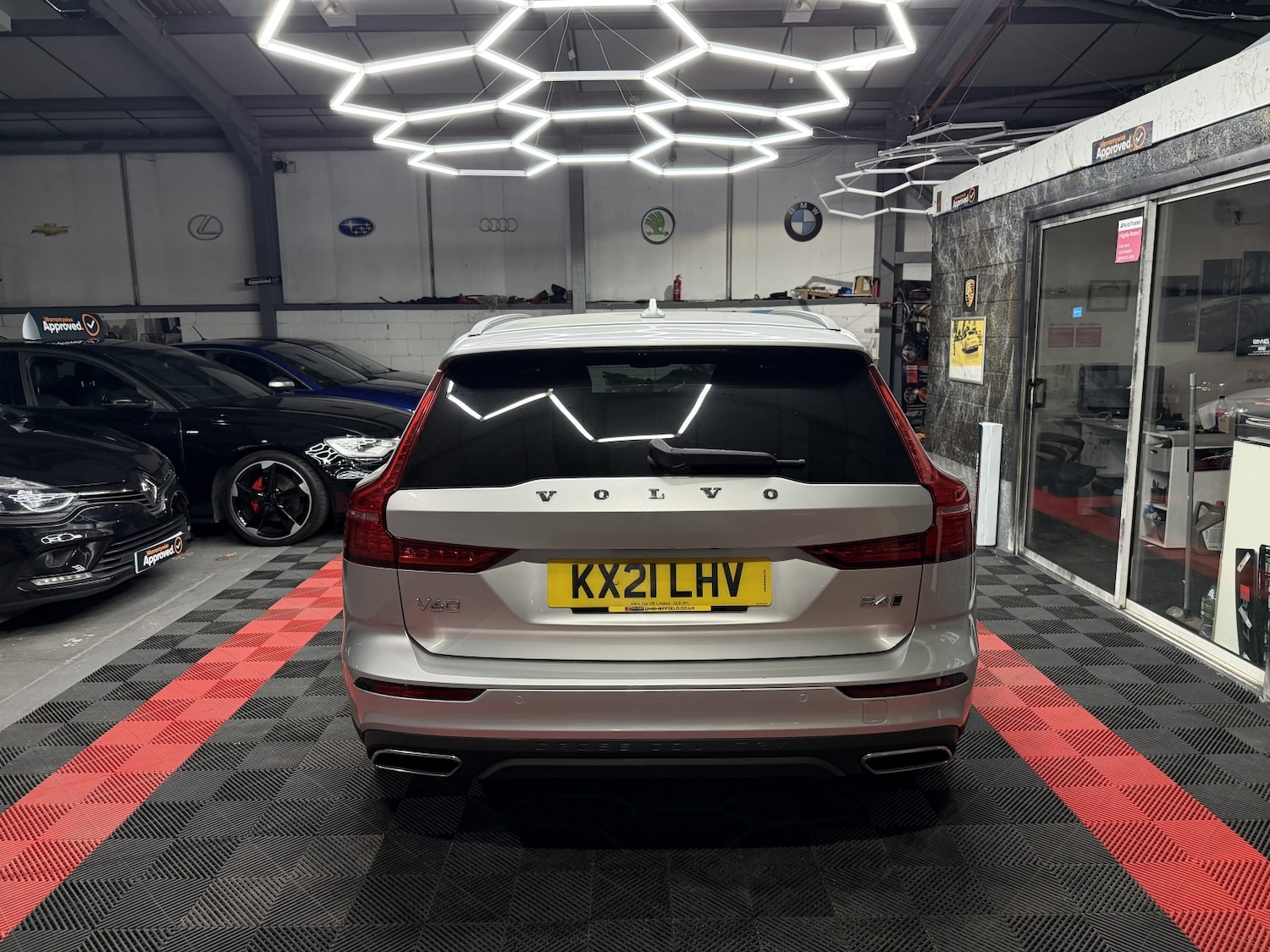 Used Volvo V60 2021 for sale - 76719014: Photo 14