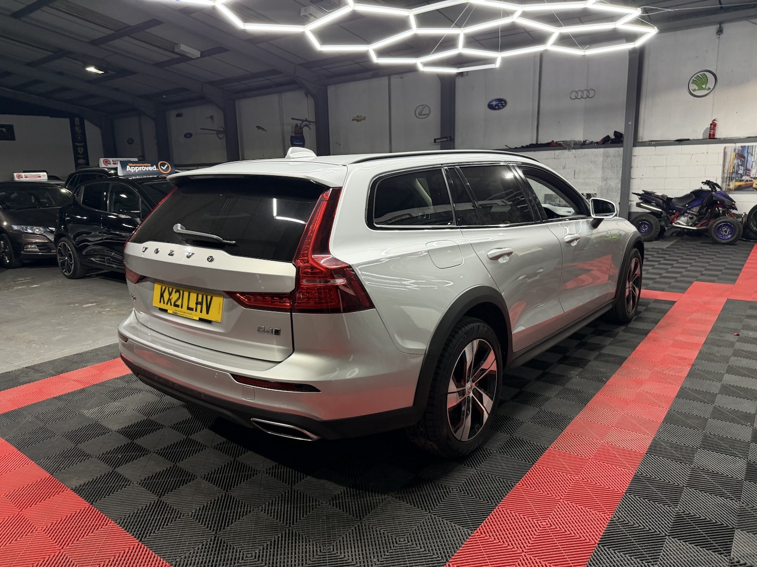 Used Volvo V60 2021 for sale - 76719014: Photo 16