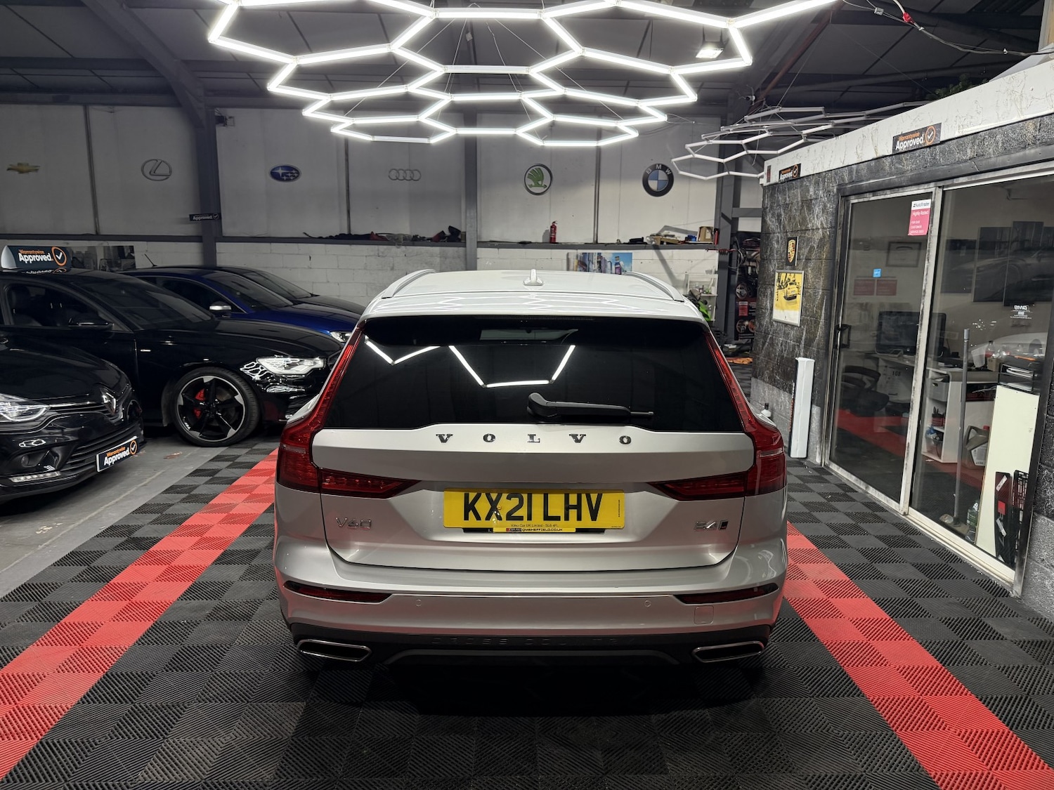 Used Volvo V60 2021 for sale - 76719014: Photo 17