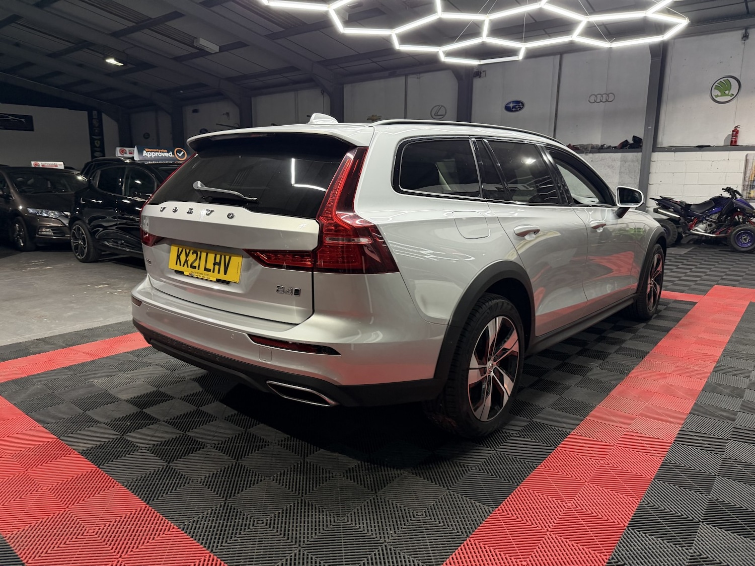 Used Volvo V60 2021 for sale - 76719014: Photo 18