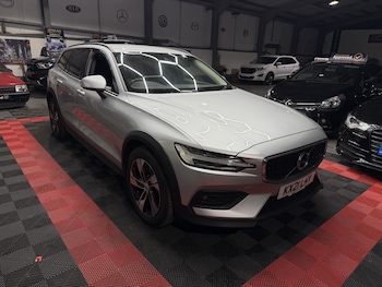 Used Volvo V60 2021 for sale - 76719014: Photo