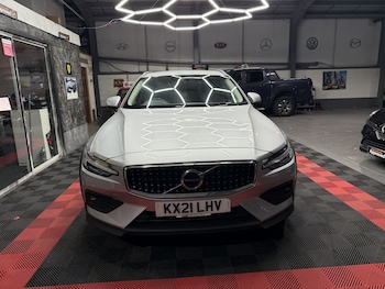 Used Volvo V60 2021 for sale - 76719014: Photo