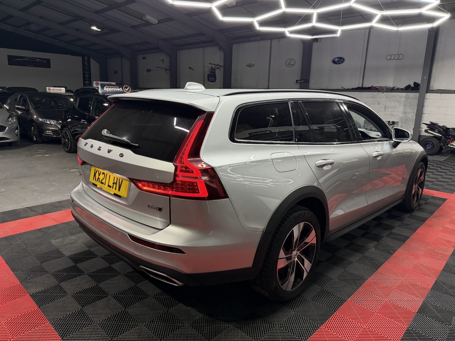 Used Volvo V60 2021 for sale - 76719014: Photo 44