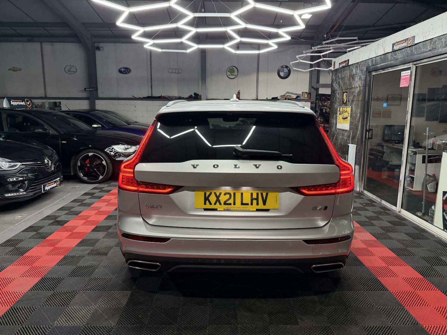 Used Volvo V60 2021 for sale - 76719014: Photo 45