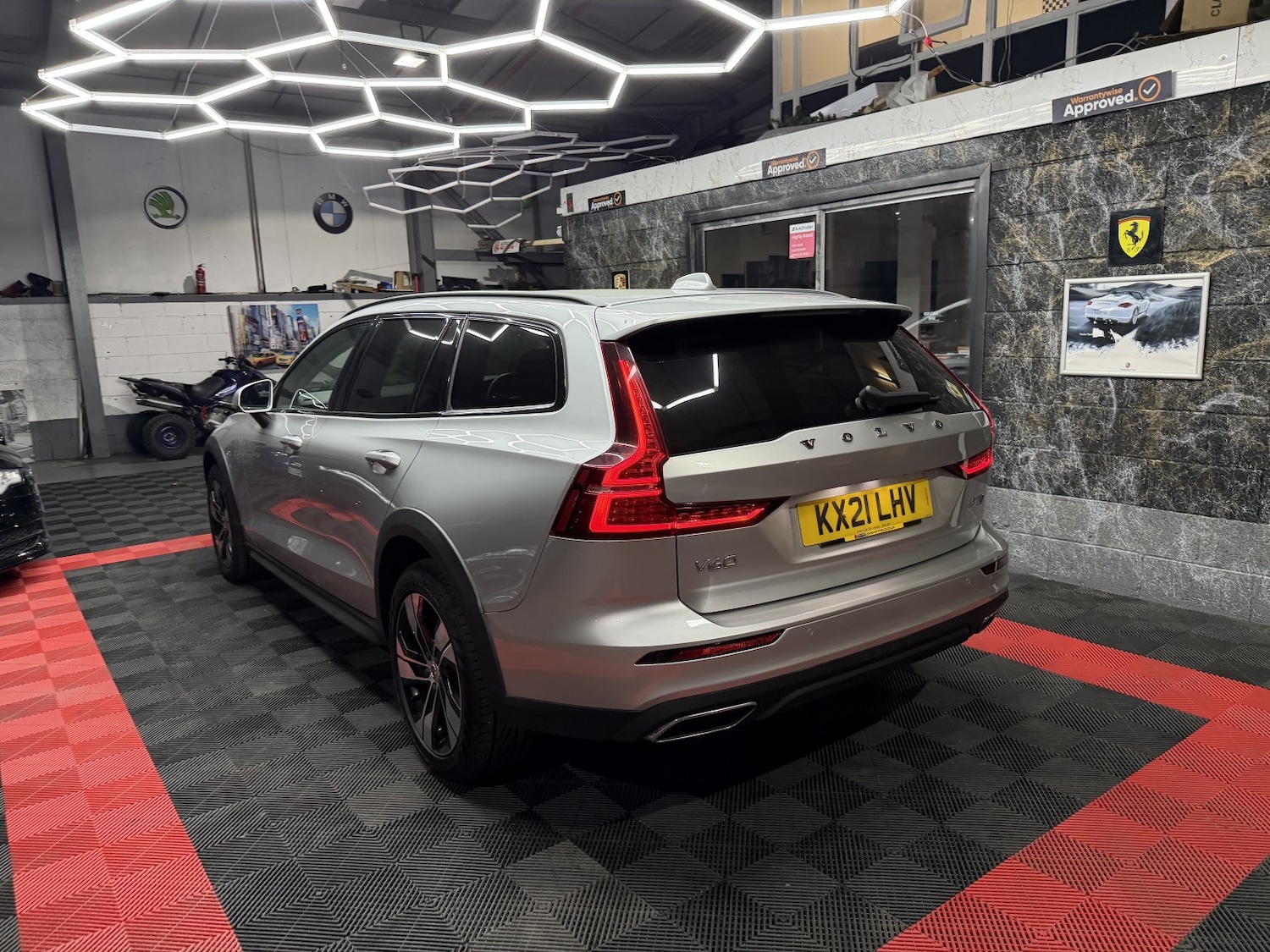 Used Volvo V60 2021 for sale - 76719014: Photo 46