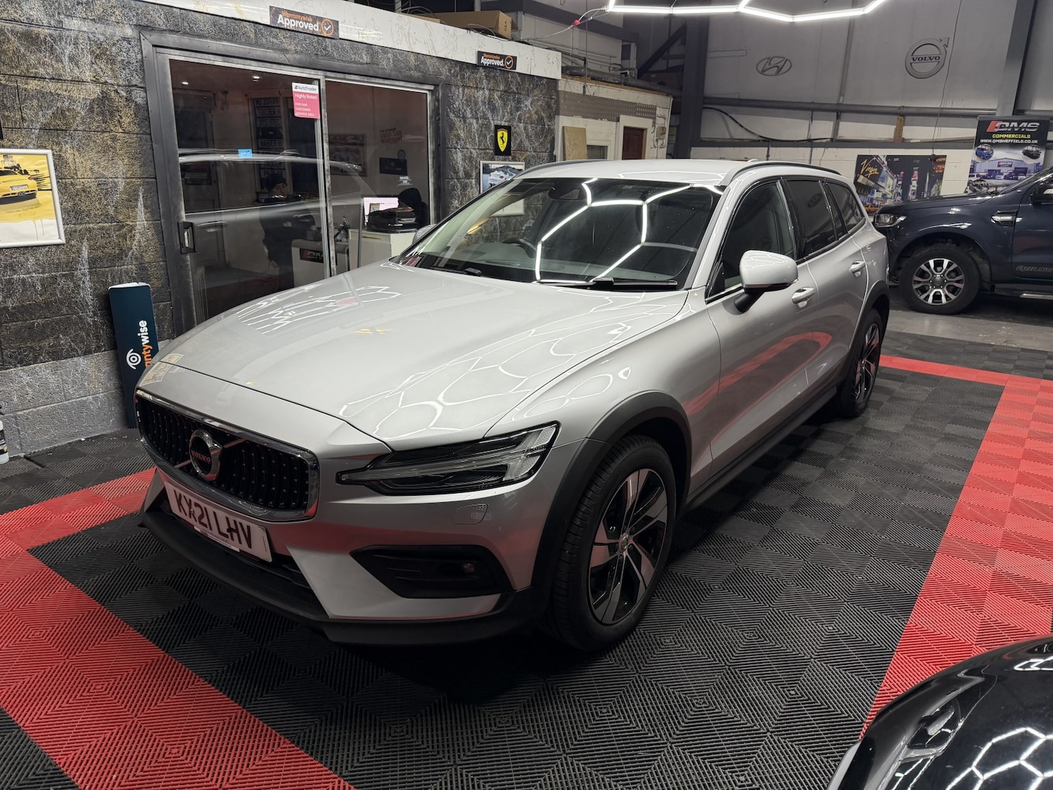 Used Volvo V60 2021 for sale - 76719014: Photo 6