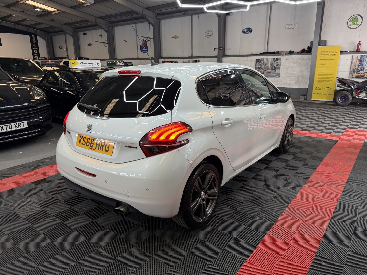 Used Peugeot 208 2016 for sale - 78139406: Photo 15