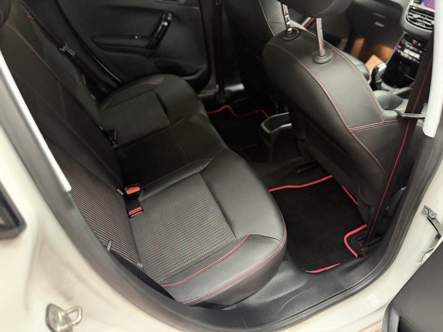 Used Peugeot 208 2016 for sale - 78139406: Photo 23