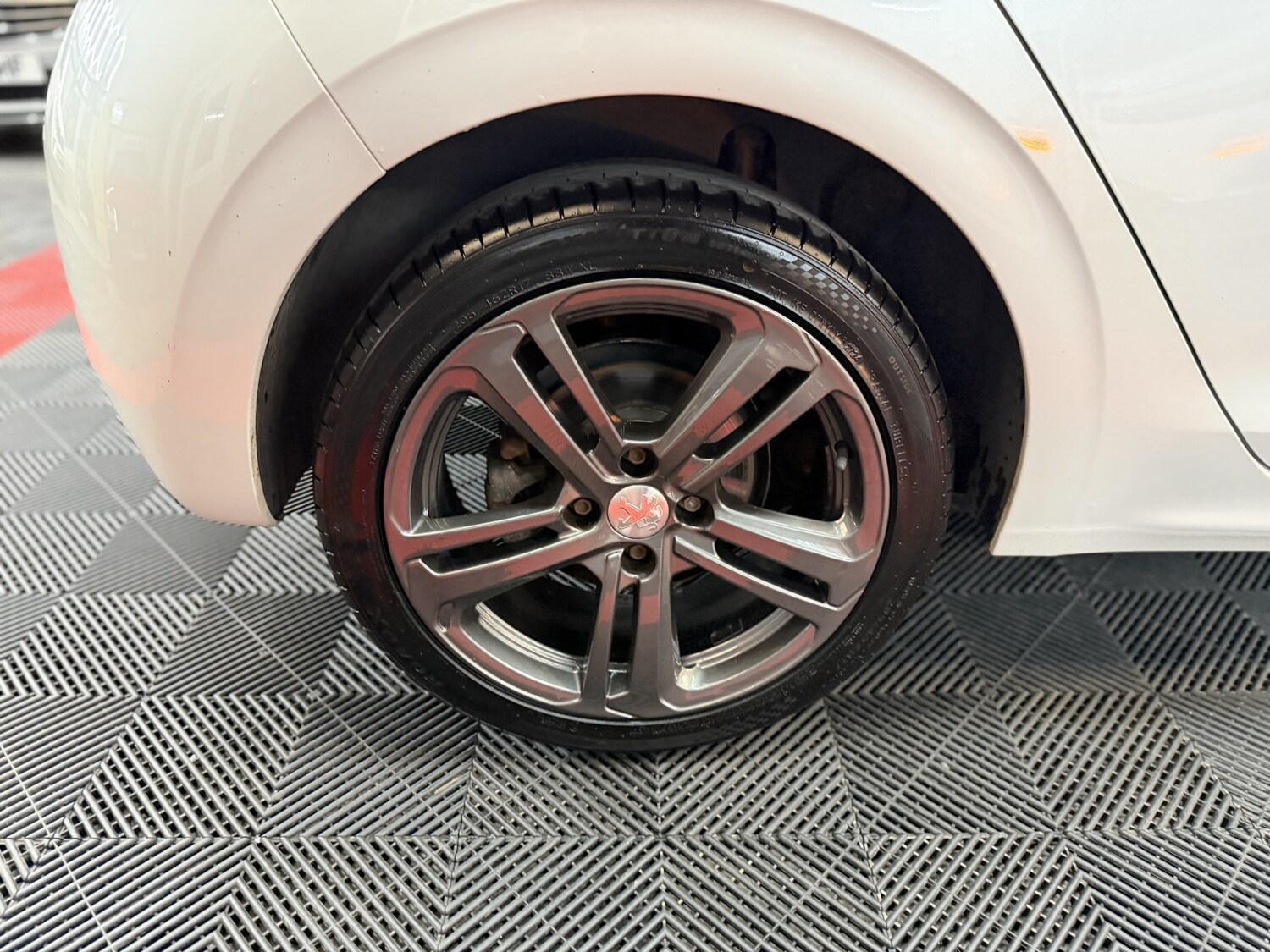 Used Peugeot 208 2016 for sale - 78139406: Photo 25